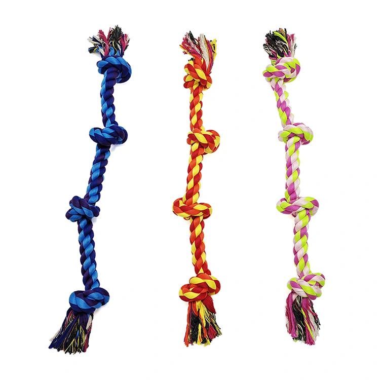 Ang mga alagang hayop sa bahay ay naka -knotted lubid ng ahas na laruan ng aso